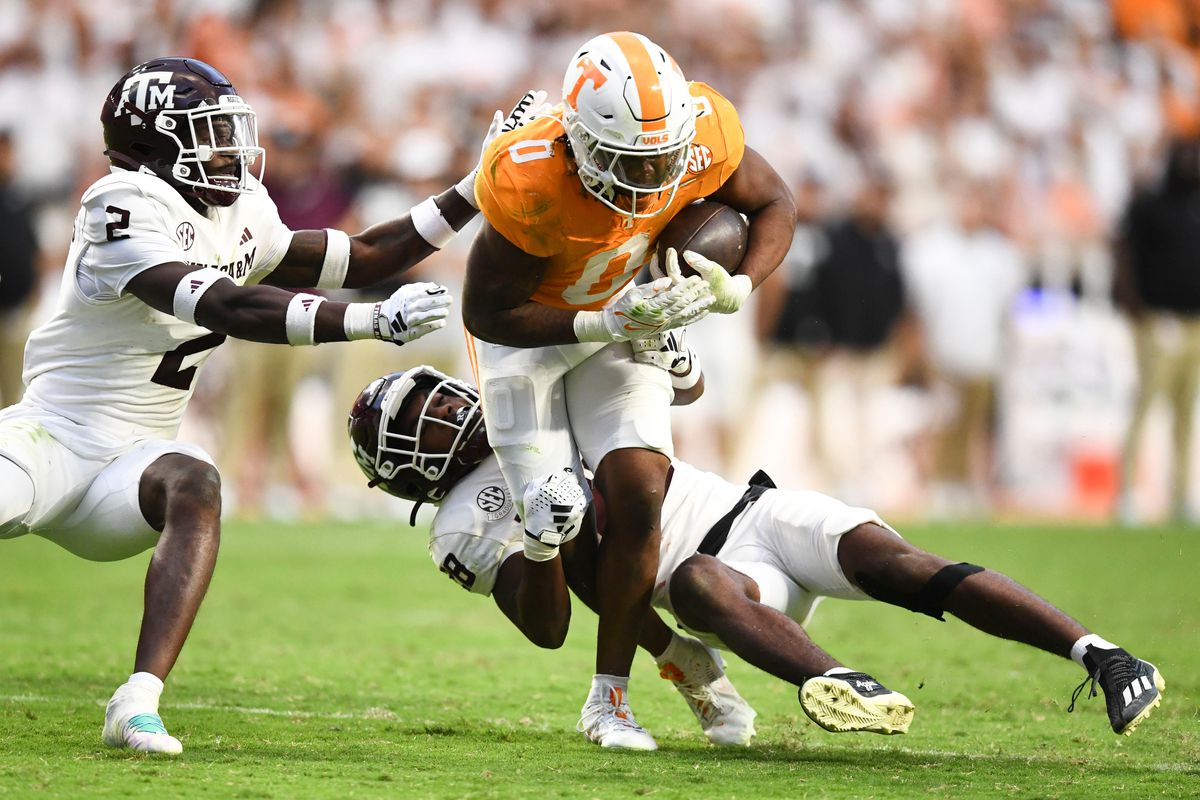 Syndication: The Knoxville News-Sentinel